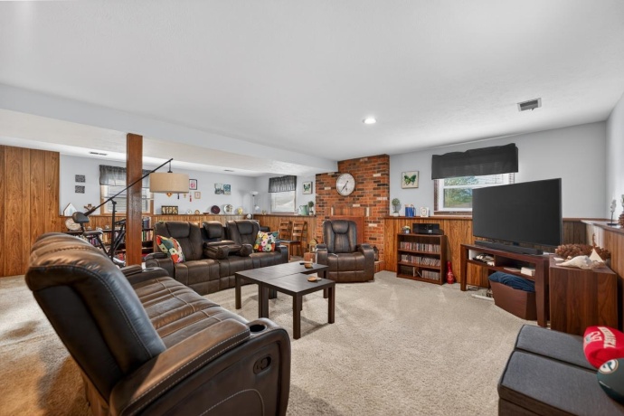 5965 Chandler, ROCKFORD, Illinois 61114, 4 Bedrooms Bedrooms, ,3 BathroomsBathrooms,House,For Sale,Chandler,202602386