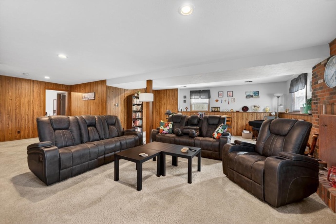 5965 Chandler, ROCKFORD, Illinois 61114, 4 Bedrooms Bedrooms, ,3 BathroomsBathrooms,House,For Sale,Chandler,202602386