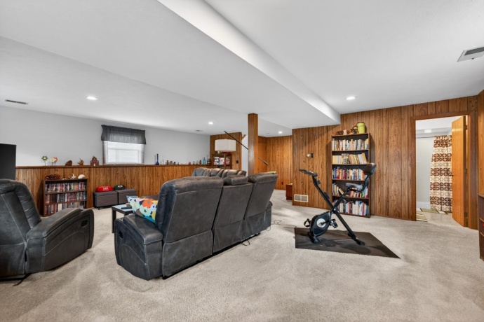 5965 Chandler, ROCKFORD, Illinois 61114, 4 Bedrooms Bedrooms, ,3 BathroomsBathrooms,House,For Sale,Chandler,202602386