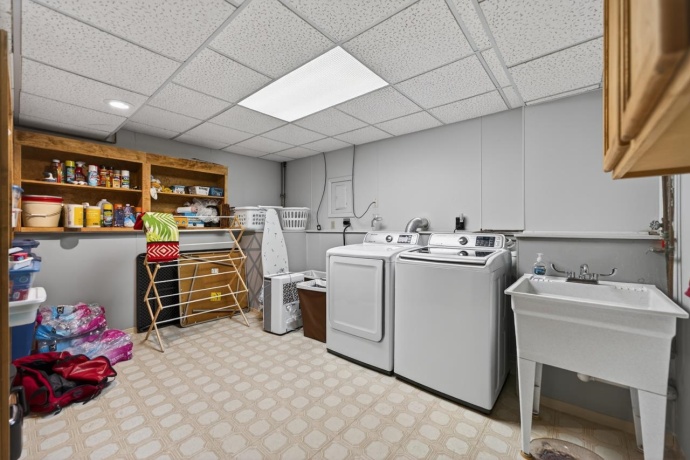 5965 Chandler, ROCKFORD, Illinois 61114, 4 Bedrooms Bedrooms, ,3 BathroomsBathrooms,House,For Sale,Chandler,202602386