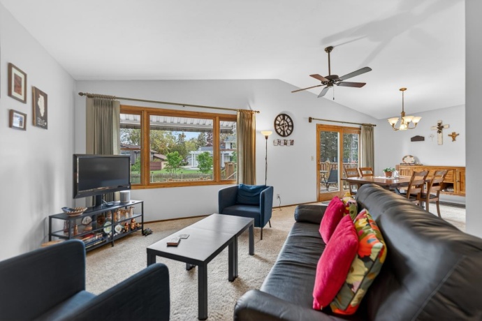 5965 Chandler, ROCKFORD, Illinois 61114, 4 Bedrooms Bedrooms, ,3 BathroomsBathrooms,House,For Sale,Chandler,202602386