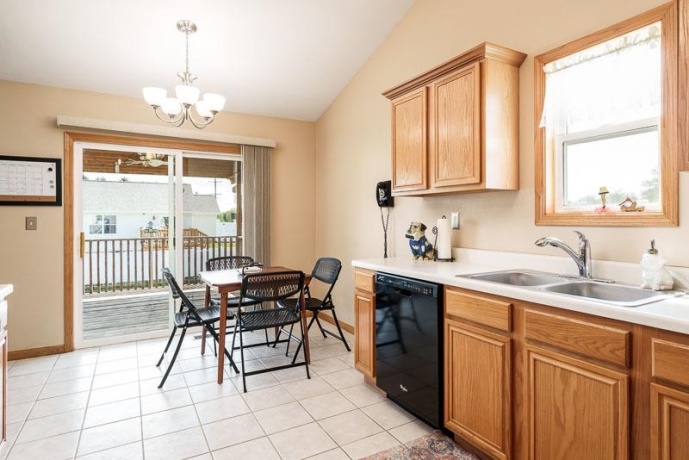 830 Westerfield, SOUTH BELOIT, Illinois 61080, 3 Bedrooms Bedrooms, ,2 BathroomsBathrooms,House,For Sale,Westerfield,202602387