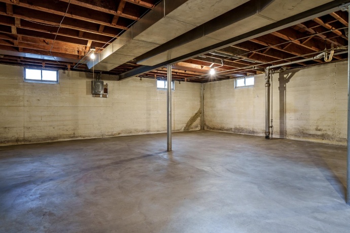 1225 28th, ROCKFORD, Illinois 61108, 2 Bedrooms Bedrooms, ,1 BathroomBathrooms,House,For Sale,28th,202602389