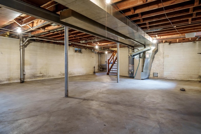 1225 28th, ROCKFORD, Illinois 61108, 2 Bedrooms Bedrooms, ,1 BathroomBathrooms,House,For Sale,28th,202602389