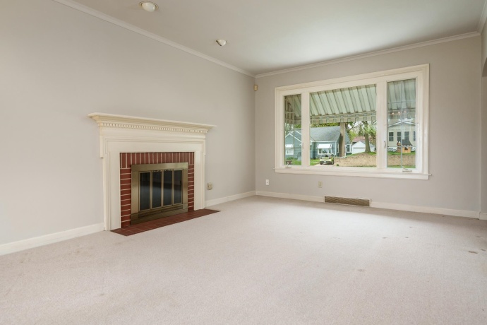 1225 28th, ROCKFORD, Illinois 61108, 2 Bedrooms Bedrooms, ,1 BathroomBathrooms,House,For Sale,28th,202602389