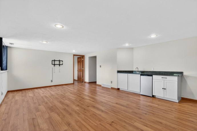 11145 ABBOTSFORD, BELVIDERE, Illinois 61008, 5 Bedrooms Bedrooms, ,3 BathroomsBathrooms,House,For Sale,ABBOTSFORD,202602392