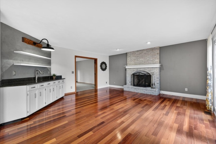 11145 ABBOTSFORD, BELVIDERE, Illinois 61008, 5 Bedrooms Bedrooms, ,3 BathroomsBathrooms,House,For Sale,ABBOTSFORD,202602392