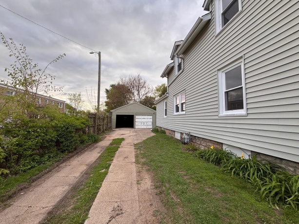 1512 Price, ROCKFORD, Illinois 61103, 3 Bedrooms Bedrooms, ,1 BathroomBathrooms,House,For Sale,Price,202602393