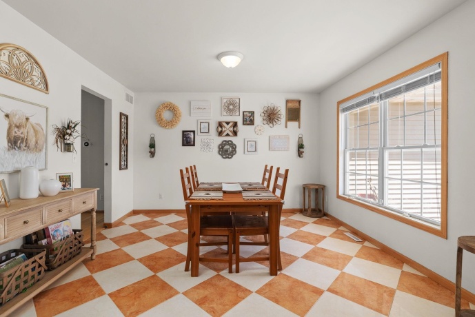 137 Lamplighter Loop SE, POPLAR GROVE, Illinois 61065, 4 Bedrooms Bedrooms, ,2 BathroomsBathrooms,House,For Sale,Lamplighter Loop SE,202602394