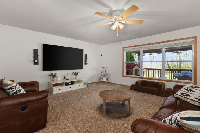 137 Lamplighter Loop SE, POPLAR GROVE, Illinois 61065, 4 Bedrooms Bedrooms, ,2 BathroomsBathrooms,House,For Sale,Lamplighter Loop SE,202602394