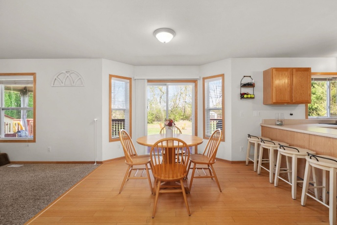 137 Lamplighter Loop SE, POPLAR GROVE, Illinois 61065, 4 Bedrooms Bedrooms, ,2 BathroomsBathrooms,House,For Sale,Lamplighter Loop SE,202602394