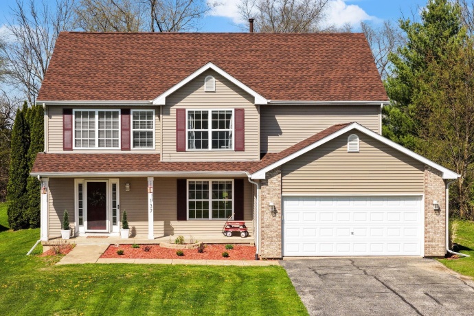 137 Lamplighter Loop SE, POPLAR GROVE, Illinois 61065, 4 Bedrooms Bedrooms, ,2 BathroomsBathrooms,House,For Sale,Lamplighter Loop SE,202602394