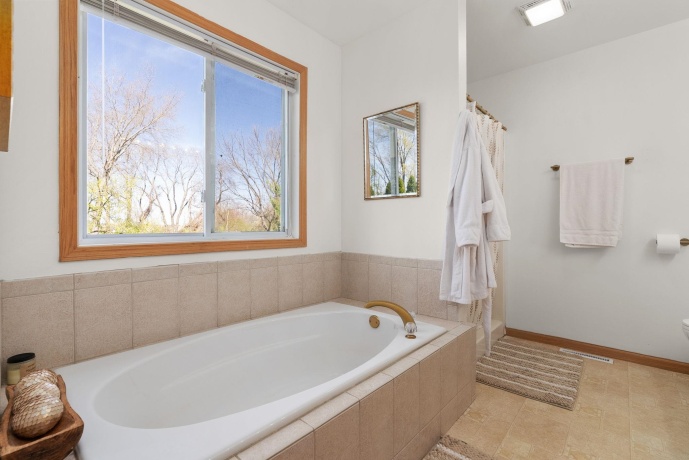 137 Lamplighter Loop SE, POPLAR GROVE, Illinois 61065, 4 Bedrooms Bedrooms, ,2 BathroomsBathrooms,House,For Sale,Lamplighter Loop SE,202602394