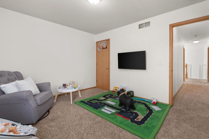 137 Lamplighter Loop SE, POPLAR GROVE, Illinois 61065, 4 Bedrooms Bedrooms, ,2 BathroomsBathrooms,House,For Sale,Lamplighter Loop SE,202602394