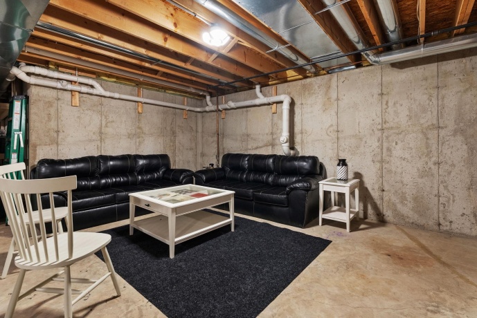 137 Lamplighter Loop SE, POPLAR GROVE, Illinois 61065, 4 Bedrooms Bedrooms, ,2 BathroomsBathrooms,House,For Sale,Lamplighter Loop SE,202602394