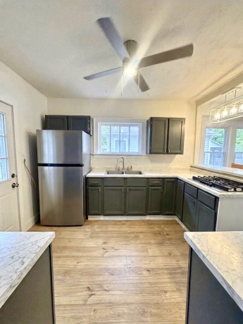 1512 Vernon, ROCKFORD, Illinois 61103, 3 Bedrooms Bedrooms, ,1 BathroomBathrooms,House,For Sale,Vernon,202602400