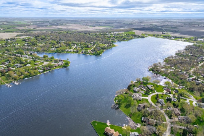 2235 Breckenboro, LAKE SUMMERSET, Illinois 61019, 3 Bedrooms Bedrooms, ,2 BathroomsBathrooms,House,For Sale,Breckenboro,202602396