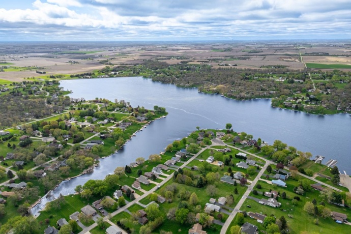 2235 Breckenboro, LAKE SUMMERSET, Illinois 61019, 3 Bedrooms Bedrooms, ,2 BathroomsBathrooms,House,For Sale,Breckenboro,202602396