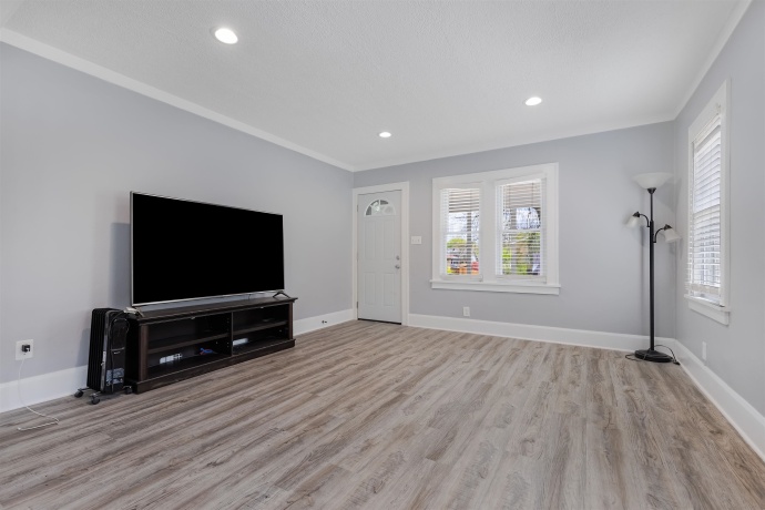 128 Rome, ROCKFORD, Illinois 61107, 3 Bedrooms Bedrooms, ,1 BathroomBathrooms,House,For Sale,Rome,202602397