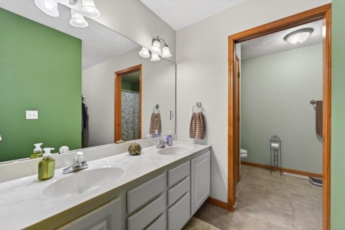 1261 LAKE SUMMERSET, LAKE SUMMERSET, Illinois 61019, 4 Bedrooms Bedrooms, ,3 BathroomsBathrooms,House,For Sale,LAKE SUMMERSET,202602401