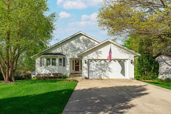 1261 LAKE SUMMERSET, LAKE SUMMERSET, Illinois 61019, 4 Bedrooms Bedrooms, ,3 BathroomsBathrooms,House,For Sale,LAKE SUMMERSET,202602401