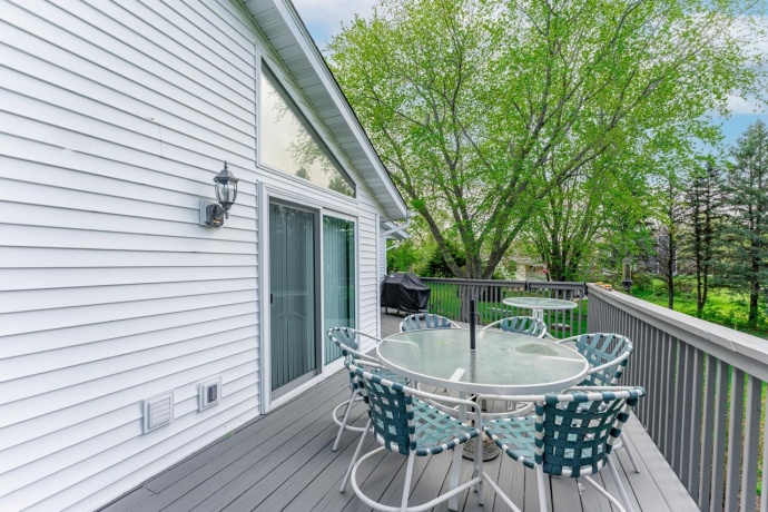 1261 LAKE SUMMERSET, LAKE SUMMERSET, Illinois 61019, 4 Bedrooms Bedrooms, ,3 BathroomsBathrooms,House,For Sale,LAKE SUMMERSET,202602401