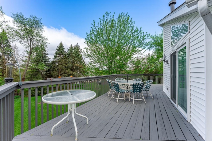 1261 LAKE SUMMERSET, LAKE SUMMERSET, Illinois 61019, 4 Bedrooms Bedrooms, ,3 BathroomsBathrooms,House,For Sale,LAKE SUMMERSET,202602401