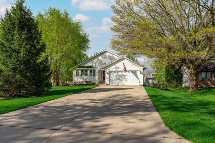 1261 LAKE SUMMERSET, LAKE SUMMERSET, Illinois 61019, 4 Bedrooms Bedrooms, ,3 BathroomsBathrooms,House,For Sale,LAKE SUMMERSET,202602401