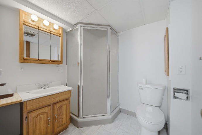 1213 Douglas, DIXON, Illinois 61021, 3 Bedrooms Bedrooms, ,2 BathroomsBathrooms,House,For Sale,Douglas,202602404