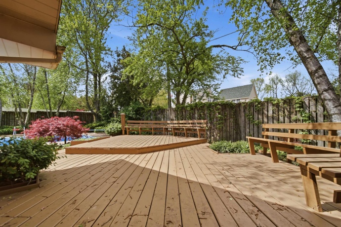 1213 Douglas, DIXON, Illinois 61021, 3 Bedrooms Bedrooms, ,2 BathroomsBathrooms,House,For Sale,Douglas,202602404