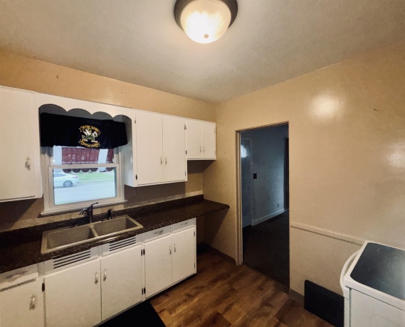 4933 Illinois, LOVES PARK, Illinois 61111, 2 Bedrooms Bedrooms, ,1 BathroomBathrooms,House,For Sale,Illinois,202602405