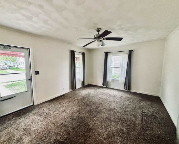 4933 Illinois, LOVES PARK, Illinois 61111, 2 Bedrooms Bedrooms, ,1 BathroomBathrooms,House,For Sale,Illinois,202602405