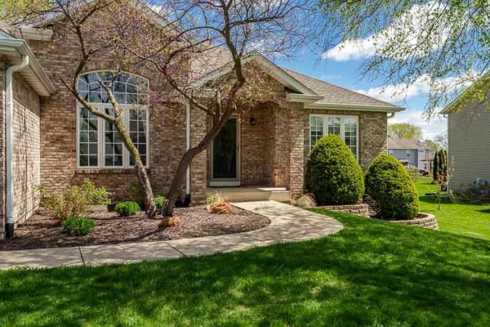 640 Par, BELVIDERE, Illinois 61008, 4 Bedrooms Bedrooms, ,3 BathroomsBathrooms,House,For Sale,Par,202602410