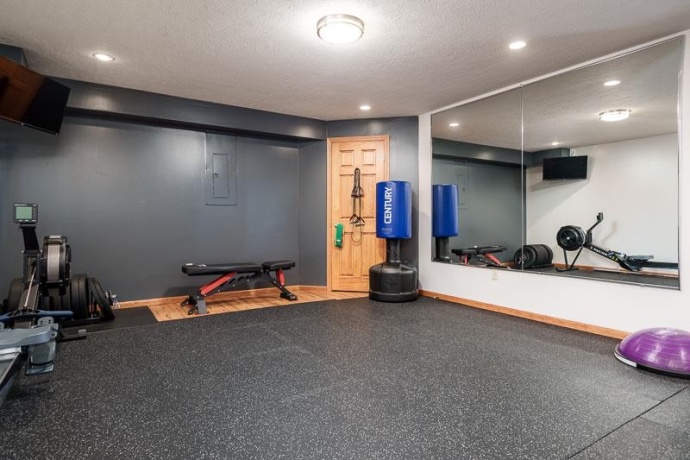 640 Par, BELVIDERE, Illinois 61008, 4 Bedrooms Bedrooms, ,3 BathroomsBathrooms,House,For Sale,Par,202602410