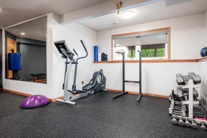 640 Par, BELVIDERE, Illinois 61008, 4 Bedrooms Bedrooms, ,3 BathroomsBathrooms,House,For Sale,Par,202602410