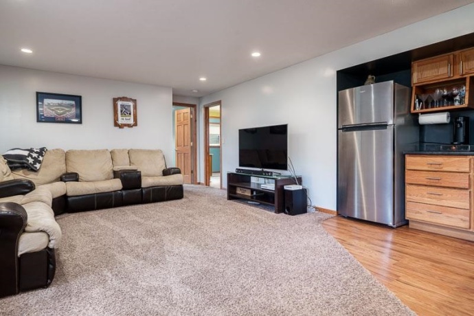 640 Par, BELVIDERE, Illinois 61008, 4 Bedrooms Bedrooms, ,3 BathroomsBathrooms,House,For Sale,Par,202602410