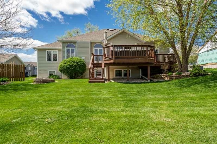 640 Par, BELVIDERE, Illinois 61008, 4 Bedrooms Bedrooms, ,3 BathroomsBathrooms,House,For Sale,Par,202602410