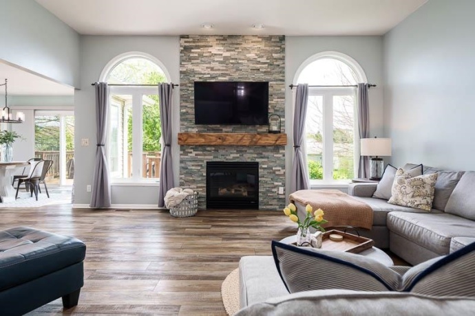 640 Par, BELVIDERE, Illinois 61008, 4 Bedrooms Bedrooms, ,3 BathroomsBathrooms,House,For Sale,Par,202602410