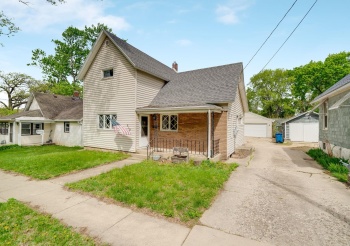 519 8th, DIXON, Illinois 61021, 3 Bedrooms Bedrooms, ,1 BathroomBathrooms,House,For Sale,8th,202602411