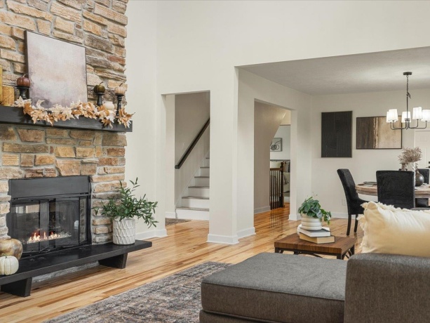 9281 Auburn, WINNEBAGO, Illinois 61088, 6 Bedrooms Bedrooms, ,5 BathroomsBathrooms,House,For Sale,Auburn,202602412