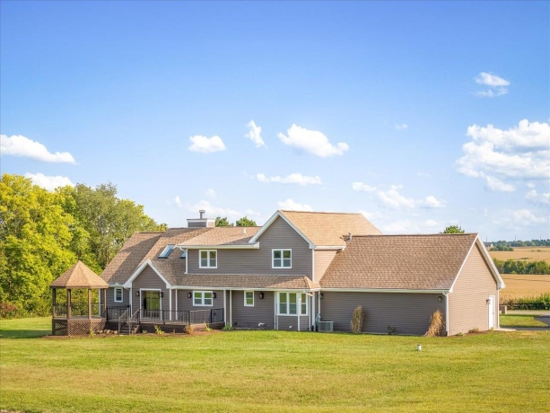 9281 Auburn, WINNEBAGO, Illinois 61088, 6 Bedrooms Bedrooms, ,5 BathroomsBathrooms,House,For Sale,Auburn,202602412