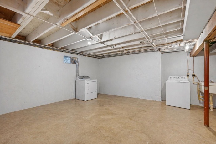 10160 Cemetery, PECATONICA, Illinois 61063, 4 Bedrooms Bedrooms, ,2 BathroomsBathrooms,House,For Sale,Cemetery,202602414