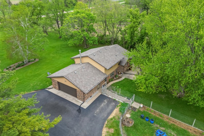 10160 Cemetery, PECATONICA, Illinois 61063, 4 Bedrooms Bedrooms, ,2 BathroomsBathrooms,House,For Sale,Cemetery,202602414