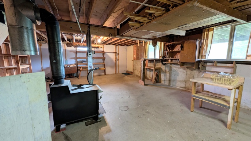 1839 1st, DIXON, Illinois 61021, 3 Bedrooms Bedrooms, ,1 BathroomBathrooms,House,For Sale,1st,202602417