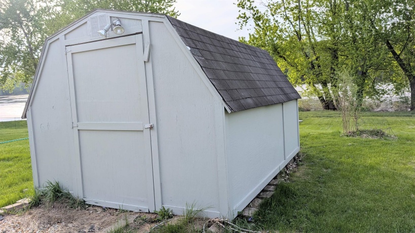 1839 1st, DIXON, Illinois 61021, 3 Bedrooms Bedrooms, ,1 BathroomBathrooms,House,For Sale,1st,202602417