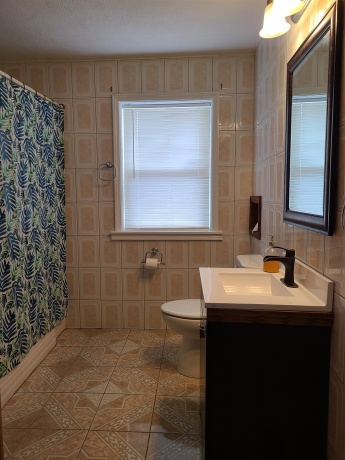 1823 East Gate, ROCKFORD, Illinois 61108, 4 Bedrooms Bedrooms, ,3 BathroomsBathrooms,House,For Sale,East Gate,202602419