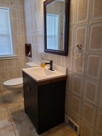 1823 East Gate, ROCKFORD, Illinois 61108, 4 Bedrooms Bedrooms, ,3 BathroomsBathrooms,House,For Sale,East Gate,202602419