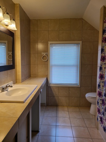 1823 East Gate, ROCKFORD, Illinois 61108, 4 Bedrooms Bedrooms, ,3 BathroomsBathrooms,House,For Sale,East Gate,202602419