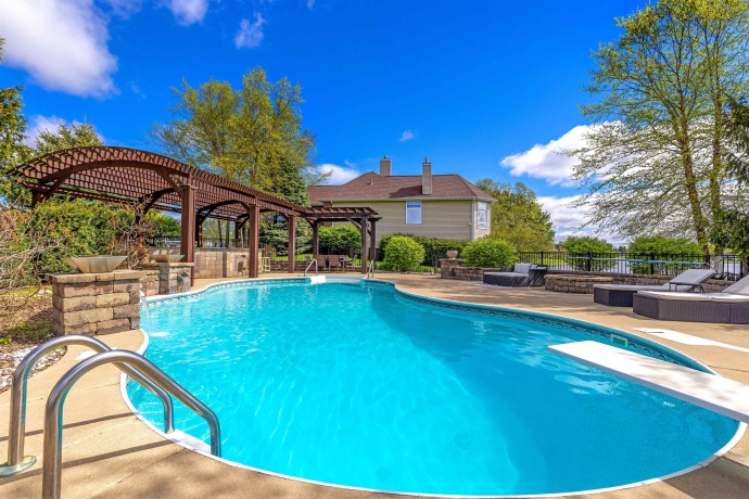 3833 Westlake Village, WINNEBAGO, Illinois 61088, 5 Bedrooms Bedrooms, ,3 BathroomsBathrooms,House,For Sale,Westlake Village,202602422