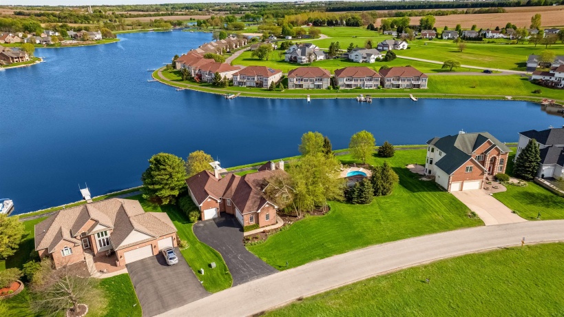 3833 Westlake Village, WINNEBAGO, Illinois 61088, 5 Bedrooms Bedrooms, ,3 BathroomsBathrooms,House,For Sale,Westlake Village,202602422